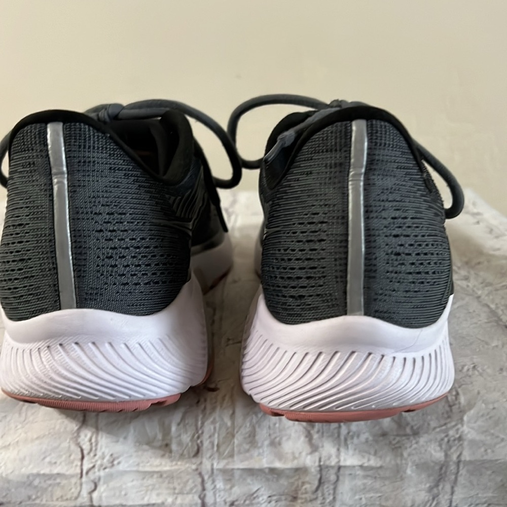 Saucony Guide 14 Women's Running Charcoal - image 4